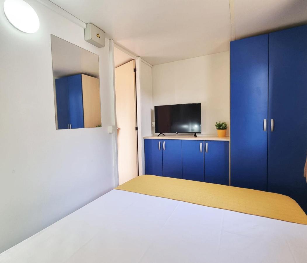 Bungalow Nomad Felicitat Βίλα L' Escala Εξωτερικό φωτογραφία